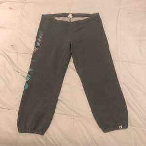 3/40$ TNA — Y2K Grey Cropped Joggers